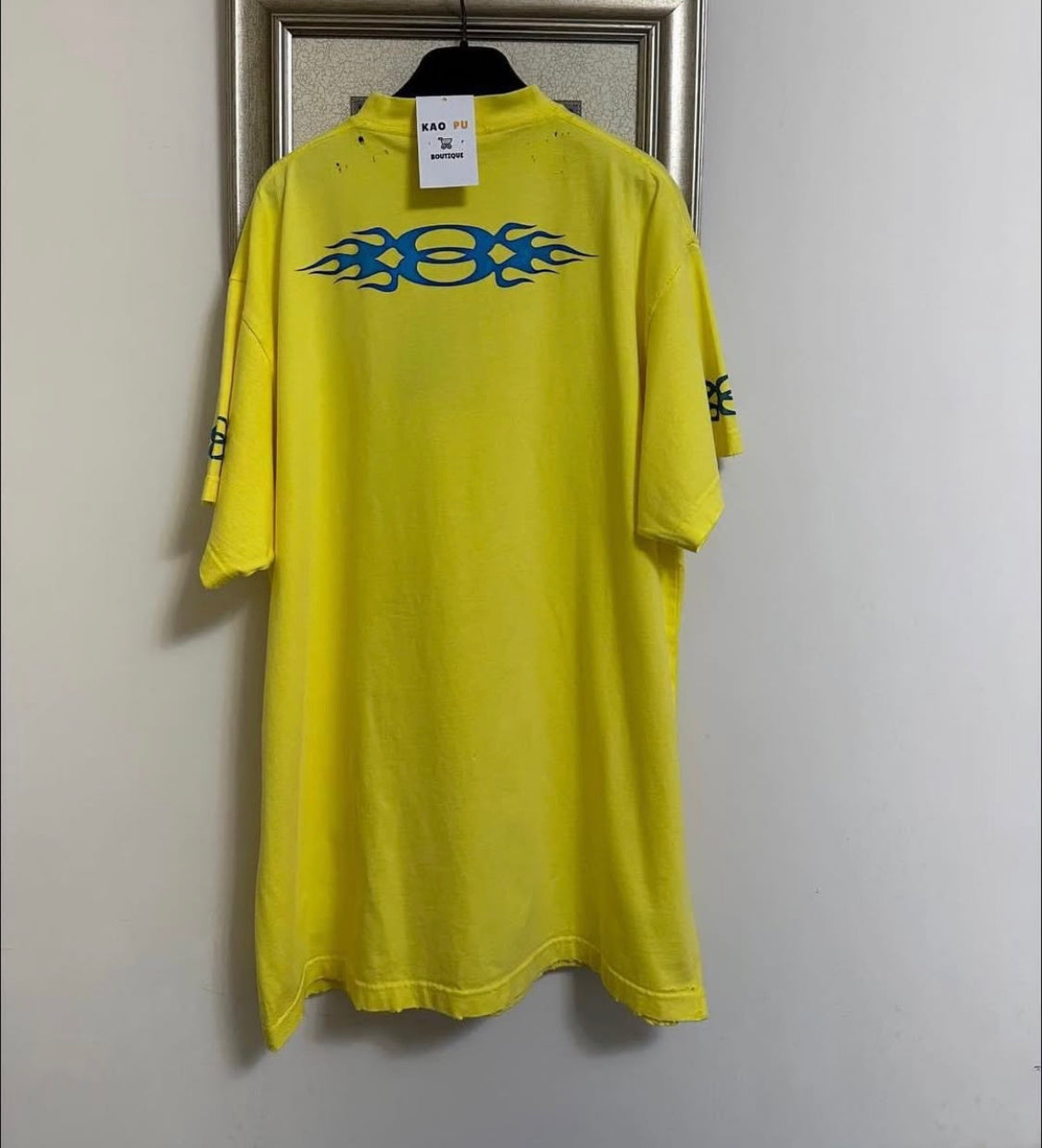 Balenciaga黃色火焰Tee