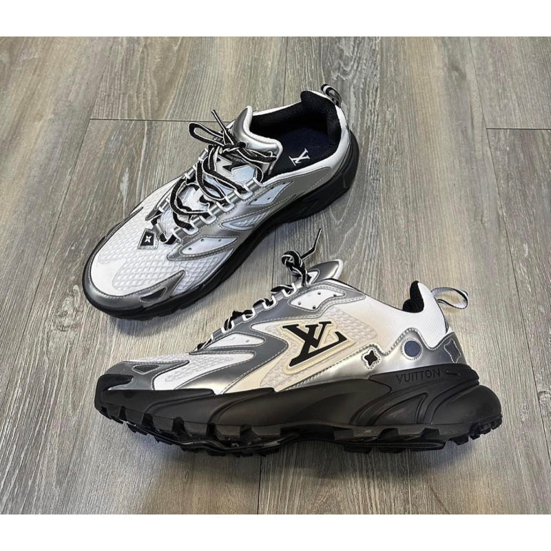 Louis Vuitton Tatic Runner Sneakers