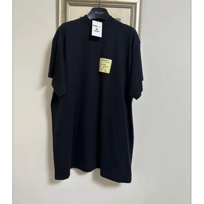 Balenciaga 胸口貼紙Tee