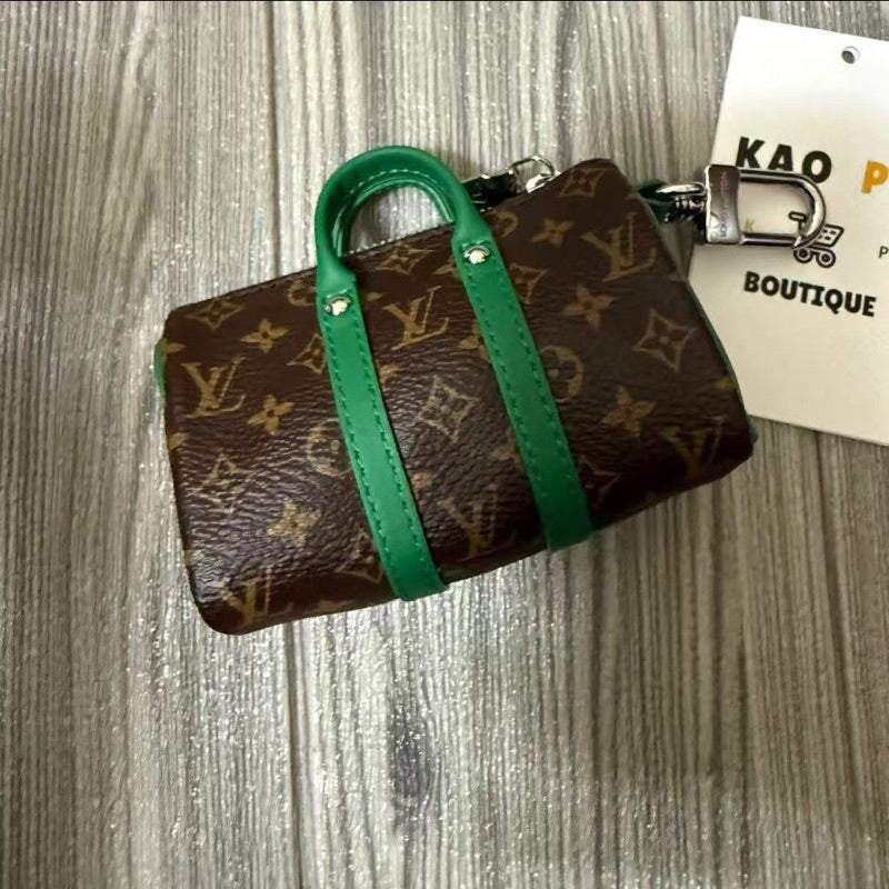 Louis Vuitton 老花Mini Keepall Keychain