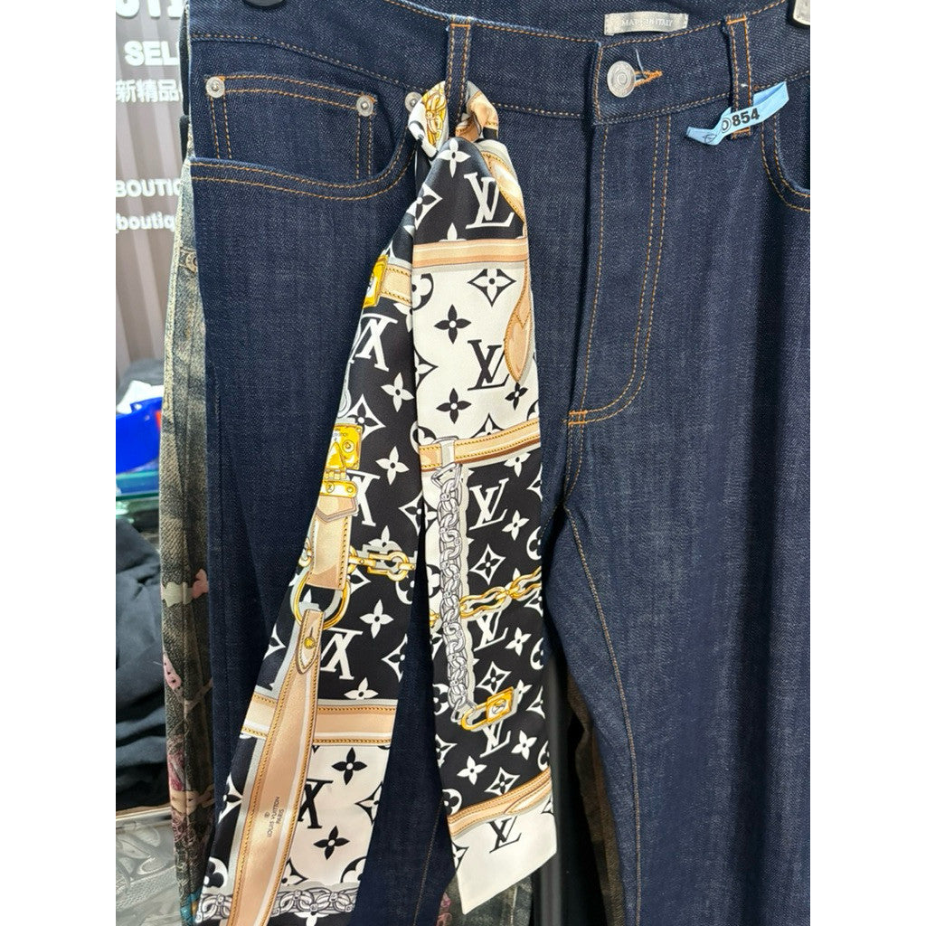 Louis Vuitton 滿版老花絲巾