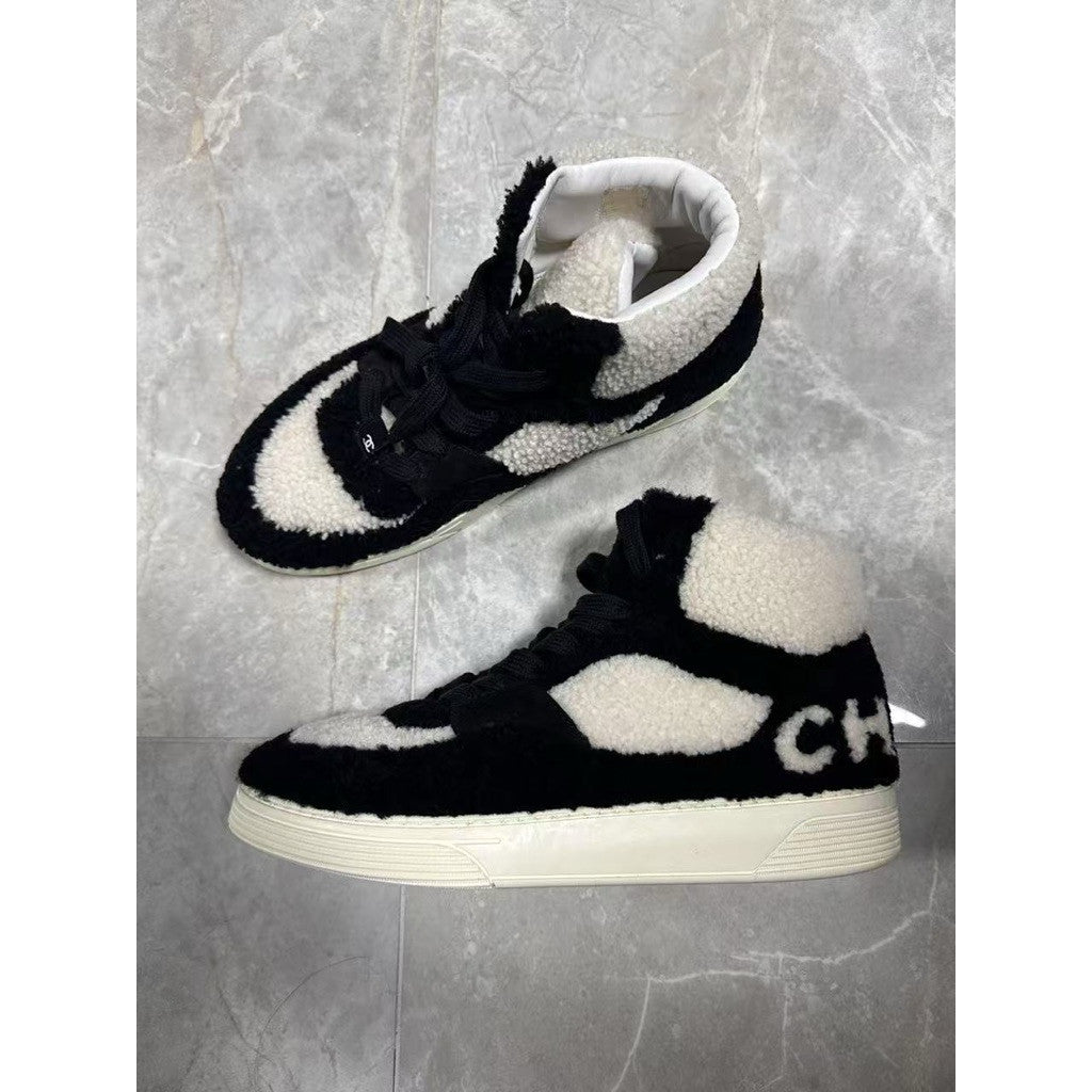 Chanel 刷毛高筒Sneakers