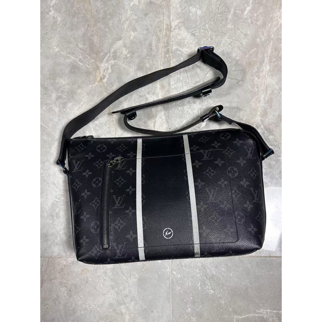 Louis Vuitton Fragment Apollo 單肩包
