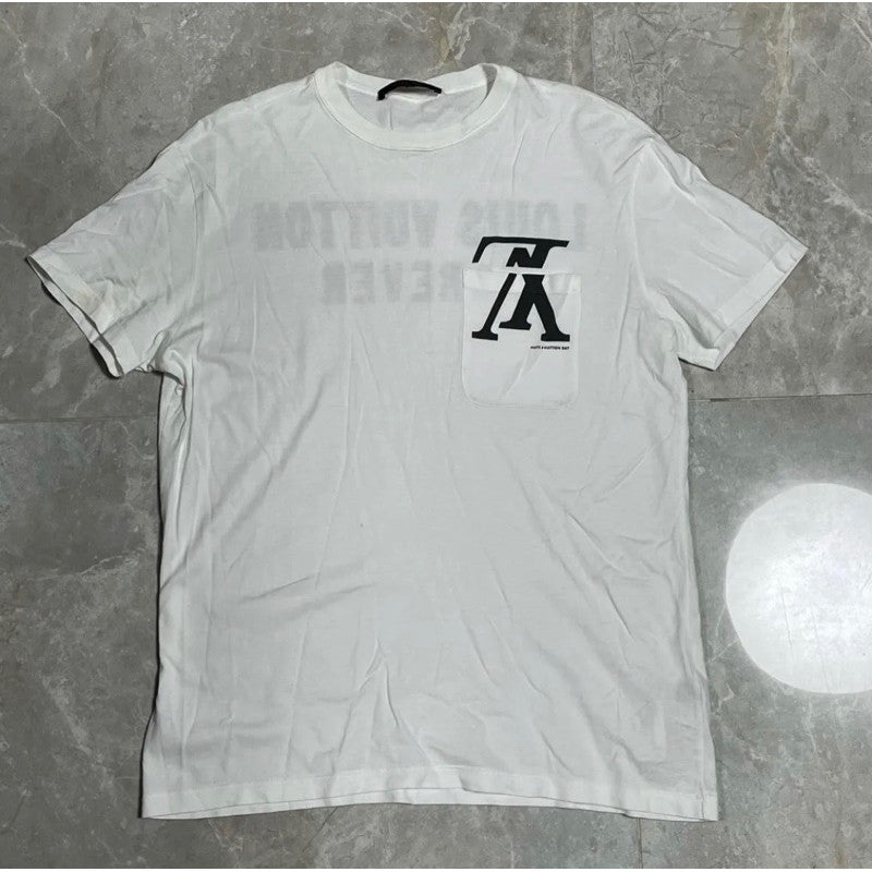 Louis Vuitton 倒Logo 口袋 Tee