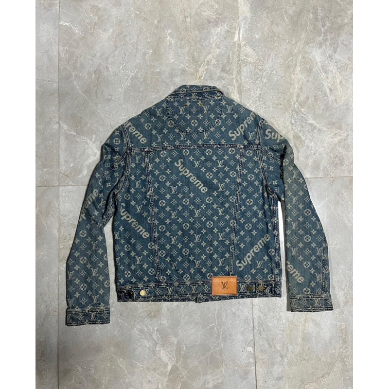 Louis Vuitton x Supreme 滿版牛仔外套