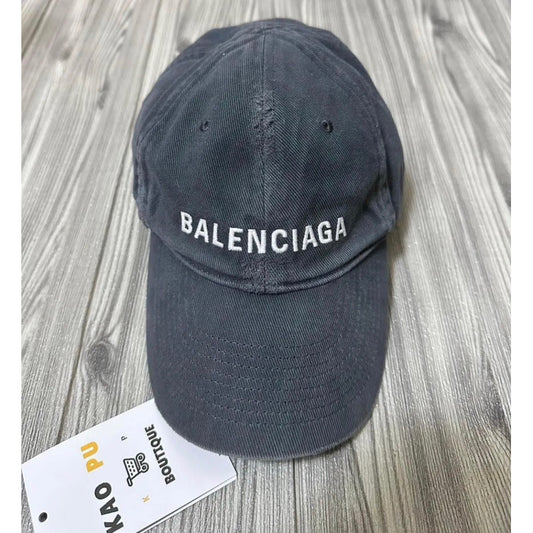 Balenciaga黑破壞中間Logo Dad Hat