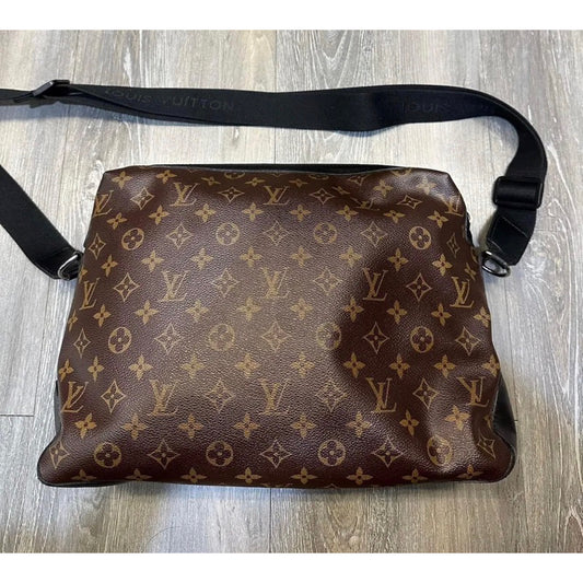 Louis Vuitton 滿版老花單肩包