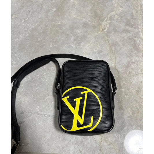 Louis Vuitton 肩背包