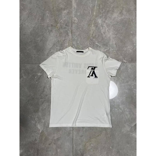 Louis Vuitton 倒Logo 口袋Tee