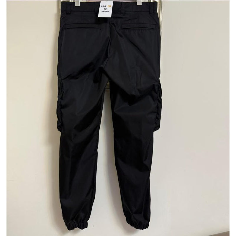 Prada 尼龍鐵牌工裝長褲