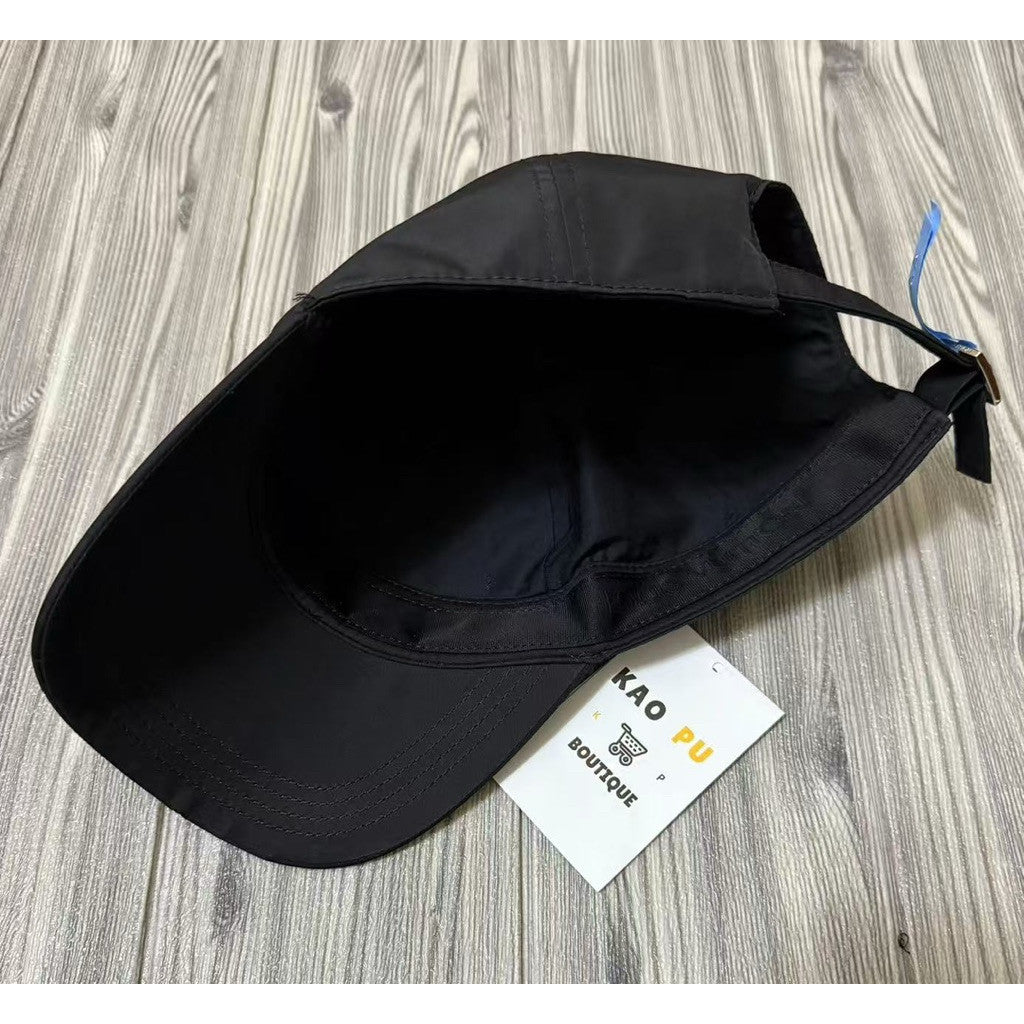 Louis Vuitton 黑色刺繡Swoosh Logo Dad Hat