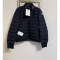 Moncler 黑色Akio 領口Logo羽絨外套（請先確認商品描述謝謝）