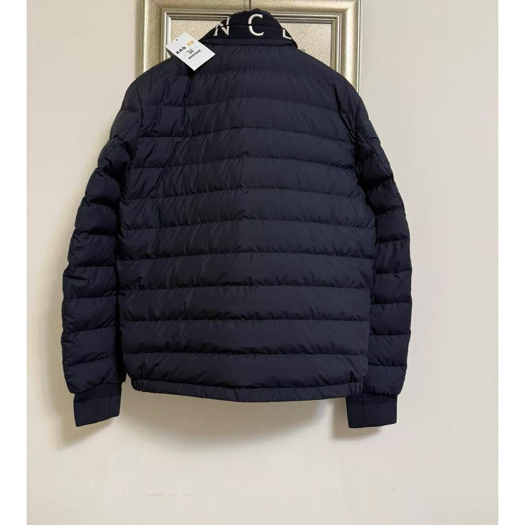 Moncler 黑色Akio 領口Logo羽絨外套（請先確認商品描述謝謝）