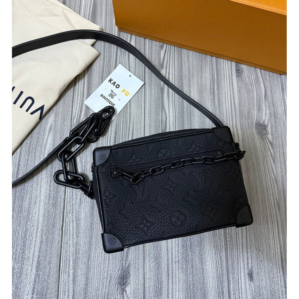 Louis Vuitton 黑色老花壓紋皮革Mini Soft Trunk （請先確認商品描述謝謝）