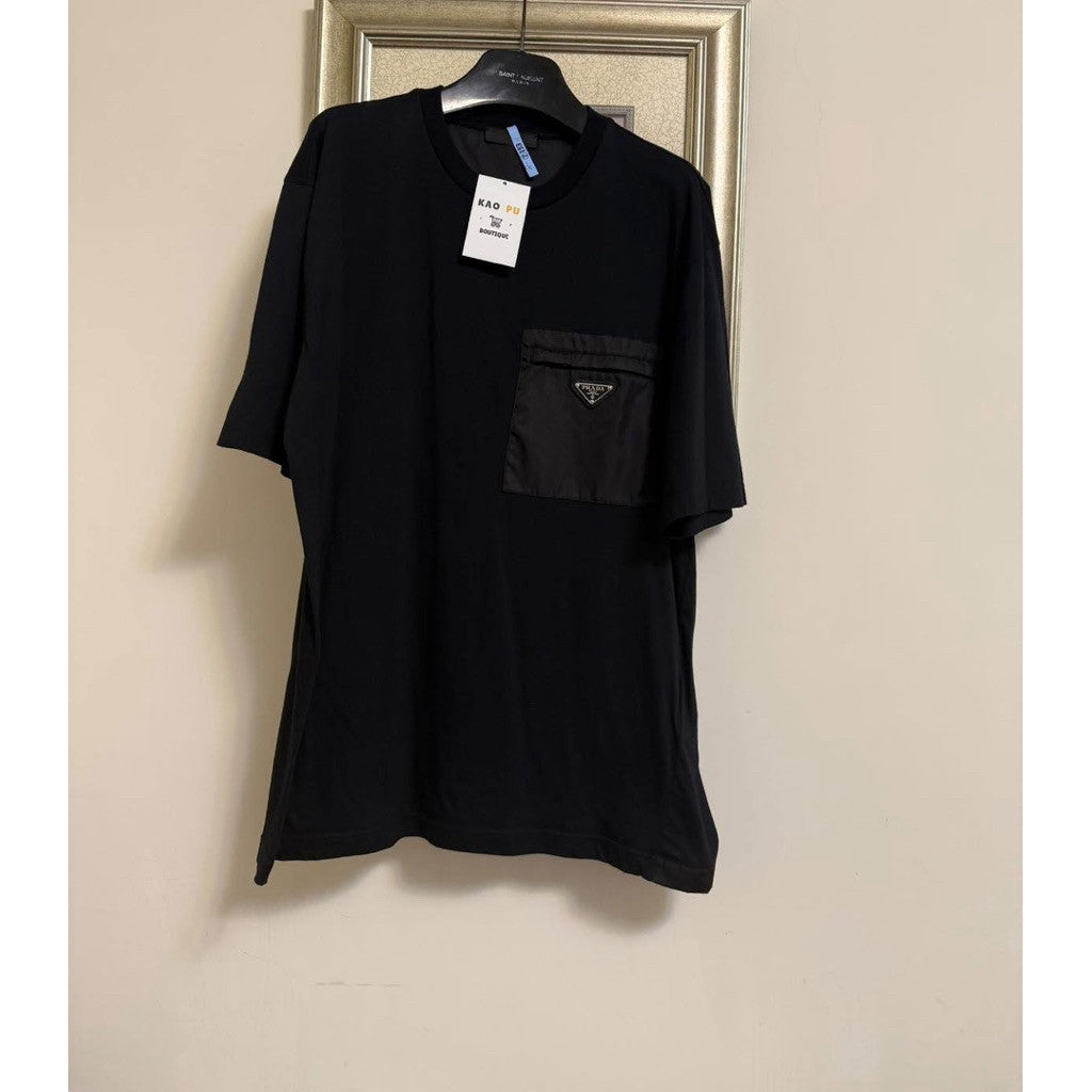 Prada 黑色拼接鐵牌Tee （請先確認商品描述謝謝）