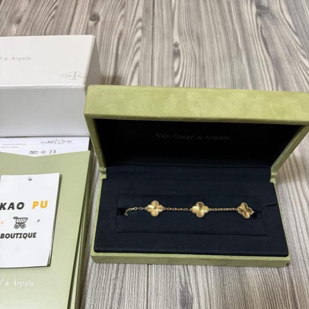 Van Cleef&Arples 18K Vintage Alhambra 五花璣鏤雕花黃金手鍊（請先確認商品描述謝謝）