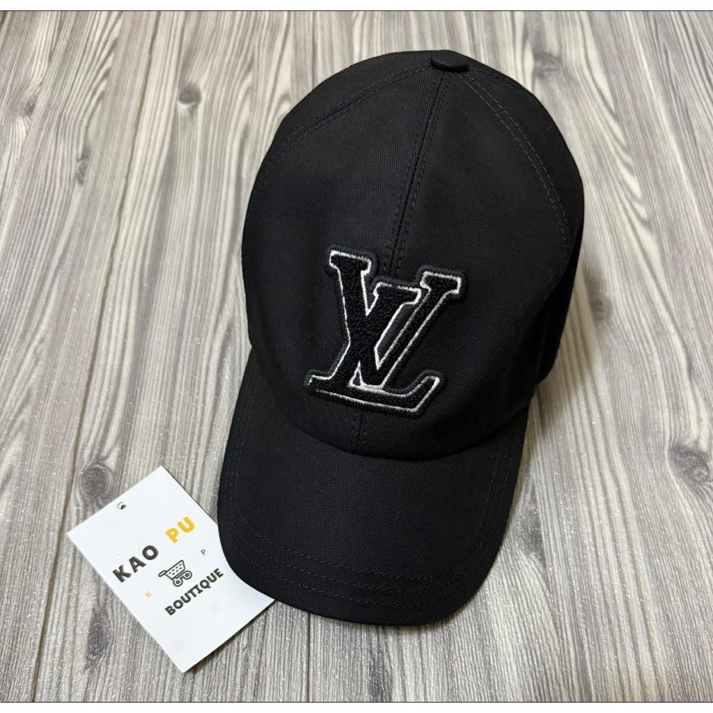 Louis Vuitton 黑色植絨Logo Dad Hat （請先確認商品描述謝謝）