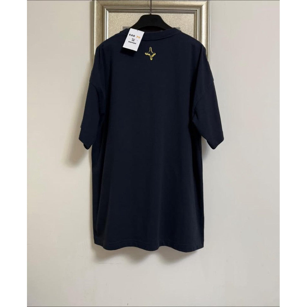 Dior 藏青色聯名Lewis刺繡Logo Tee（請先確認商品描述）